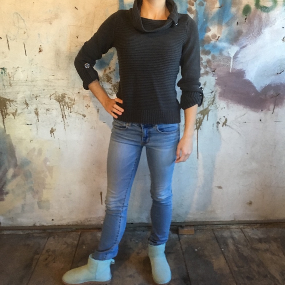 Jones New York gray ribbed sweater